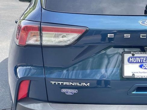 Certified 2020 Ford Escape Titanium AWD/4WD image 33