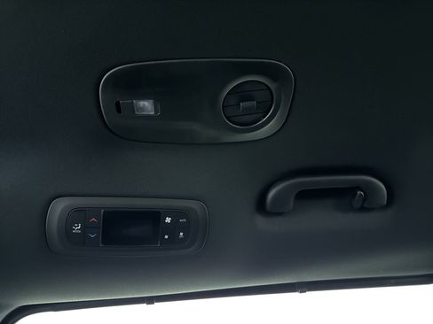 New 2026 Chrysler Voyager LX image 26