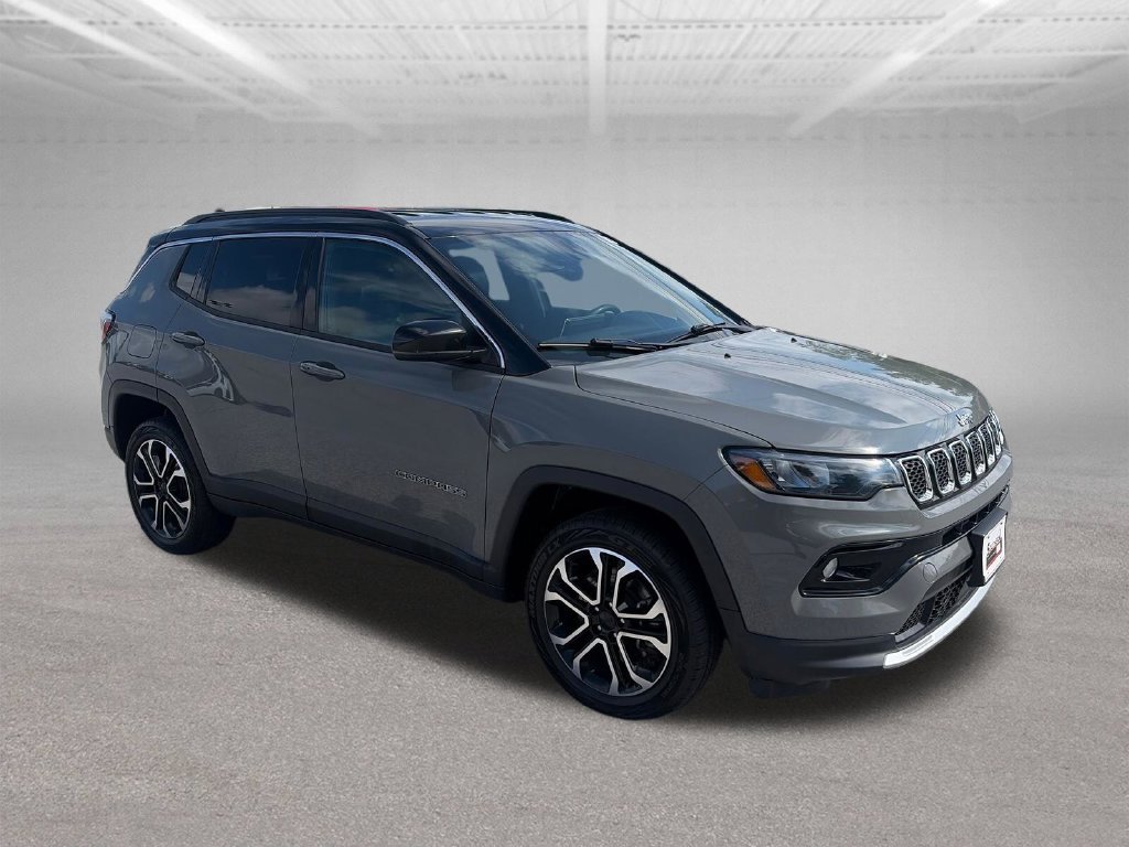 Used 2024 Jeep Compass Limited AWD/4WD image 8