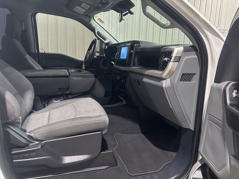 Used 2025 Ford F250 XL w/ STX Appearance Package image 27