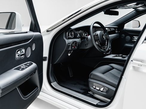 Used 2022 Rolls-Royce Ghost AWD/4WD image 3