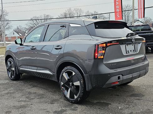 New 2026 Nissan Kicks SR w/ SR Premium Package image 3