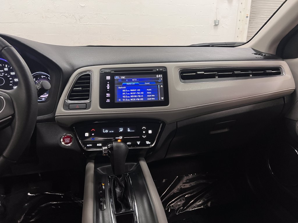 Used 2018 Honda HR-V EX-L image 17