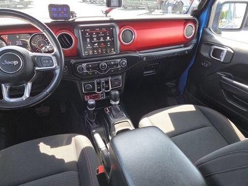 Used 2022 Jeep Wrangler Unlimited Rubicon AWD/4WD image 32