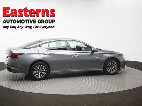 Used 2023 Nissan Altima 2.5 SV w/ SV Premium Package FWD image 43