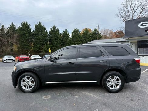 Used 2011 Dodge Durango Crew w/ Trailer Tow Group IV image 3