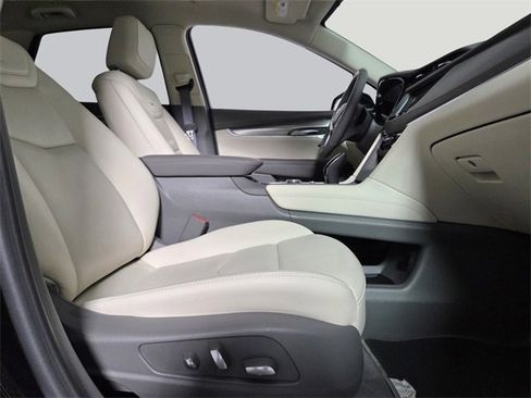 Used 2025 Cadillac XT5 Premium Luxury image 14