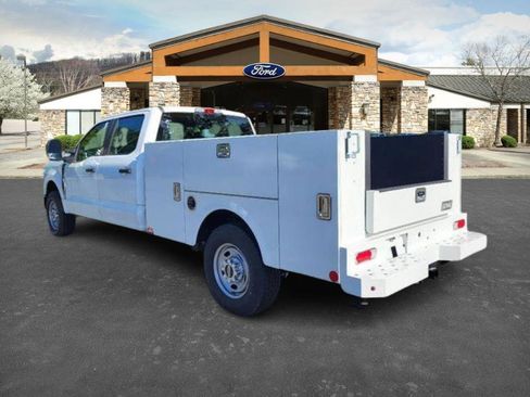 New 2023 Ford F250 XL w/ XL Chrome Package image 19