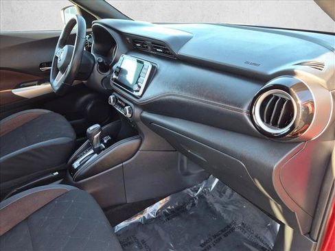 Used 2019 Nissan Kicks SR FWD image 20