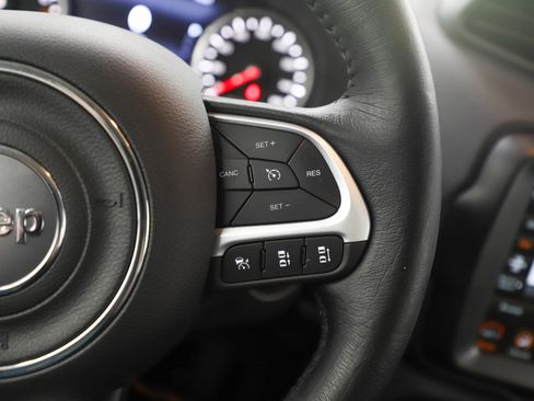 Used 2021 Jeep Renegade Latitude w/ Luxury Group I AWD/4WD image 24