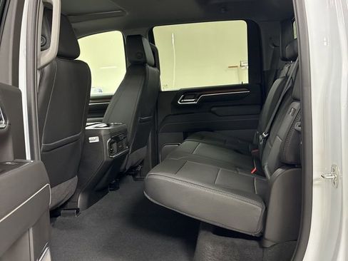 New 2026 GMC Sierra 2500 Denali w/ Denali Reserve Package image 25