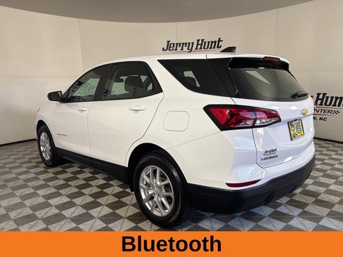 Used 2022 Chevrolet Equinox LS w/ LPO, Floor Liner Package image 7