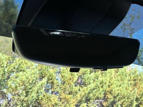 Used 2024 GMC Yukon XL Denali w/ Advanced Technology Package image 37