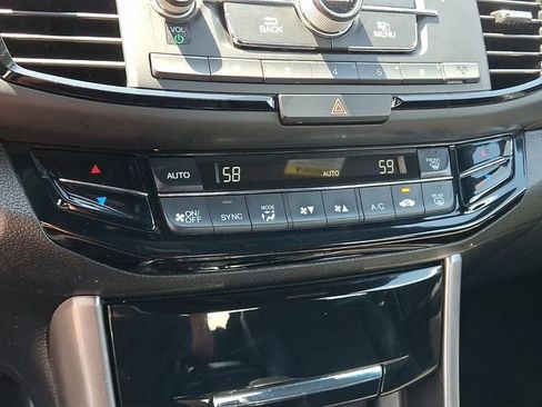 Used 2017 Honda Accord Sport image 15