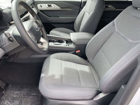 New 2026 Ford Explorer Active image 13