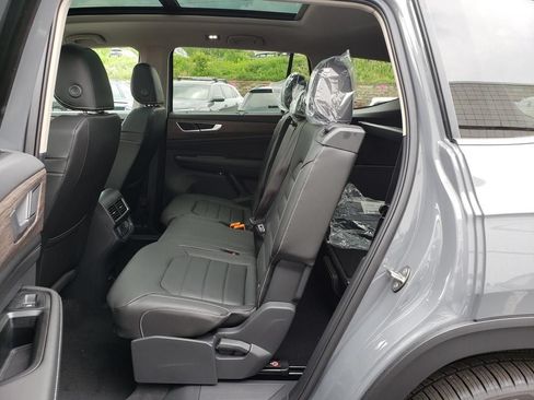 New 2026 Volkswagen Atlas SEL AWD/4WD image 8