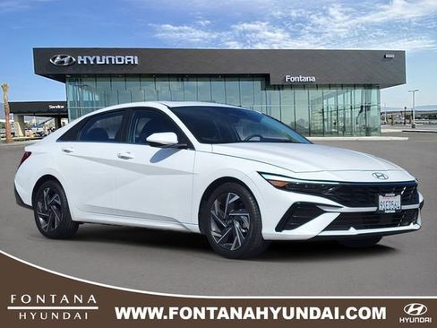 Certified 2025 Hyundai Elantra SEL w/ Cargo Package image 1