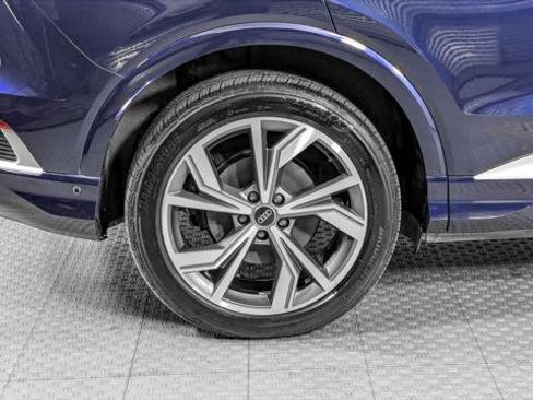 Used 2023 Audi Q4 e-tron Prestige AWD/4WD image 35