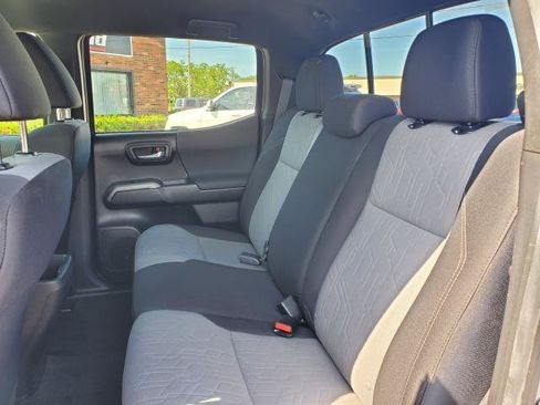 Used 2023 Toyota Tacoma TRD Sport AWD/4WD image 24