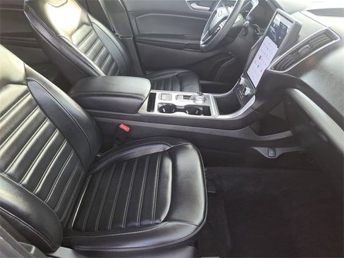 Certified 2024 Ford Edge SEL w/ Convenience Package image 24