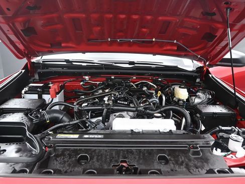 Used 2025 Toyota 4Runner SR5 AWD/4WD image 16