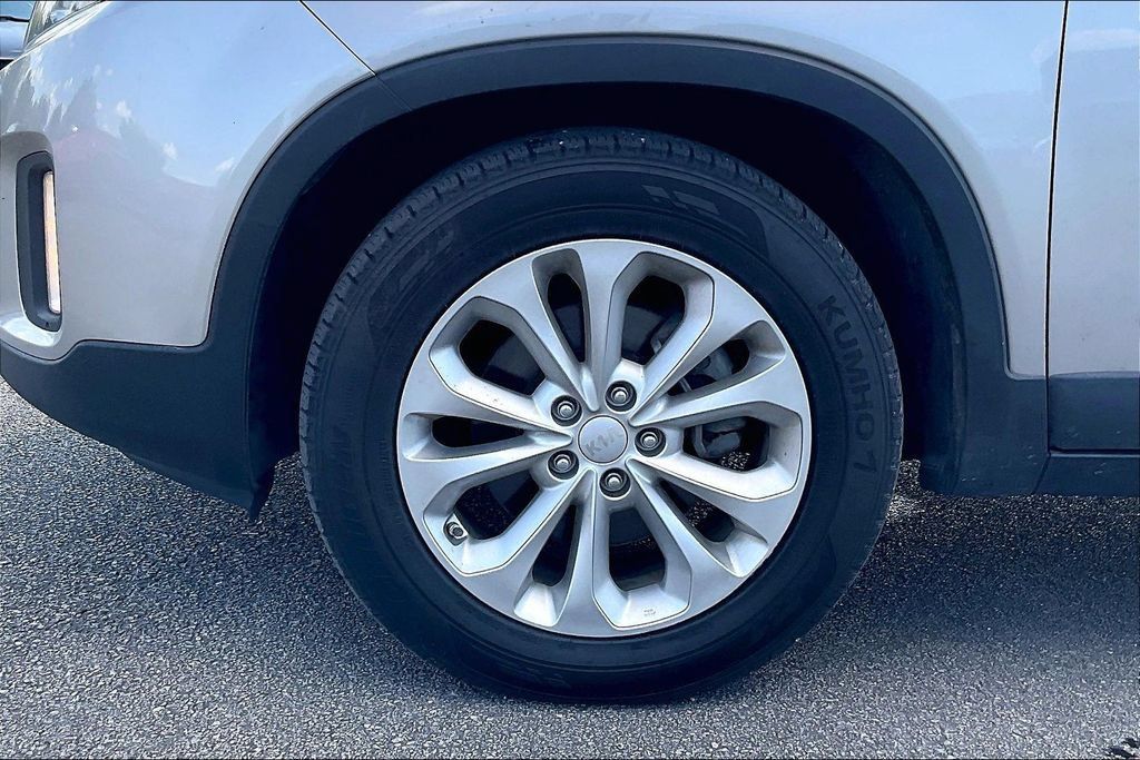 Used 2014 Kia Sorento EX w/ EX V6 Touring Package FWD image 7