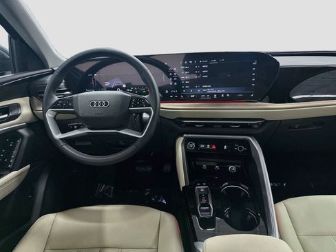 Used 2025 Audi Q5 Premium AWD/4WD image 23