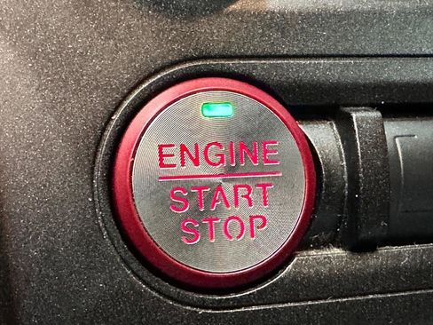 Used 2020 Ford Mustang Coupe image 23