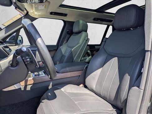 Used 2023 Land Rover Range Rover Long Wheelbase SE AWD/4WD image 17