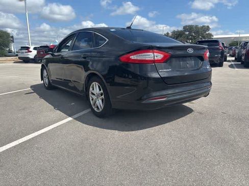 Used 2013 Ford Fusion SE FWD image 3