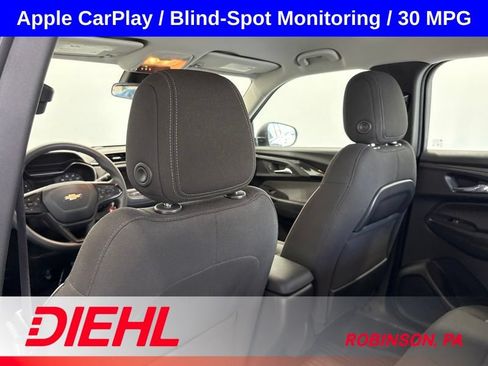 Used 2022 Chevrolet TrailBlazer LS AWD/4WD image 17