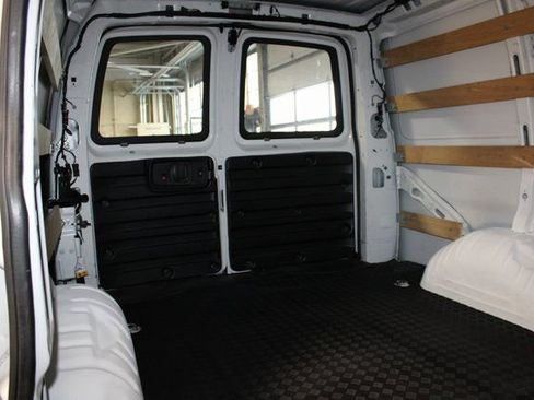 Used 2023 GMC Savana 2500 w/ Driver Convenience Package image 16