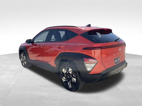 Used 2024 Hyundai Kona SEL FWD image 7