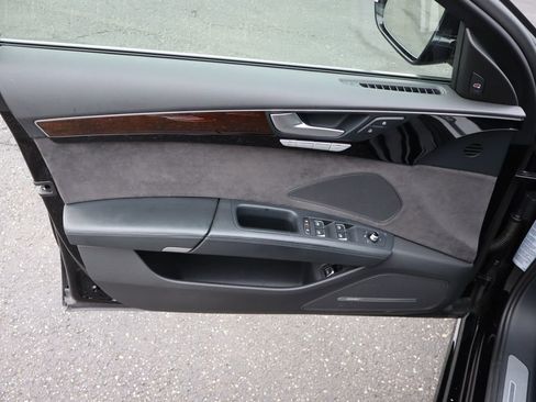 Used 2017 Audi A8 L 3.0T w/ Executive Package image 4