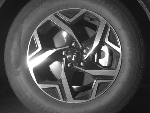 Used 2025 Kia Sportage LX FWD image 13