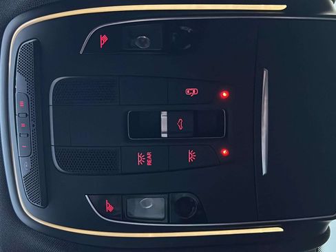 Used 2011 Audi A8 4.2 image 46