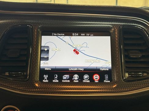 Used 2016 Dodge Challenger SRT Hellcat RWD image 19