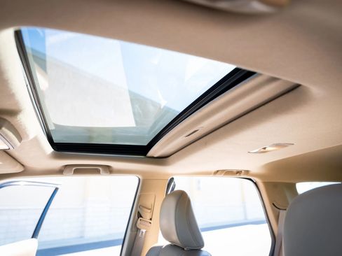 Used 2014 Toyota 4Runner Limited image 33