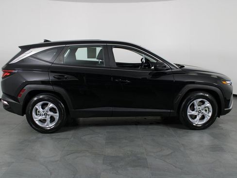 Certified 2024 Hyundai Tucson SE image 12