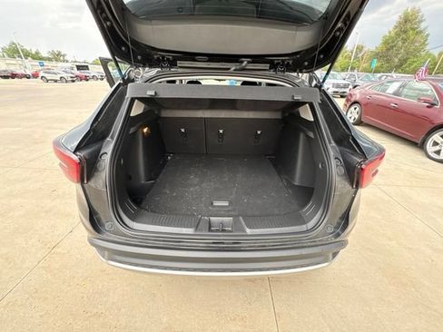 Used 2024 Chevrolet Trax LT FWD image 17