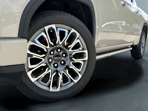 New 2026 GMC Sierra 1500 Denali Ultimate AWD/4WD image 2