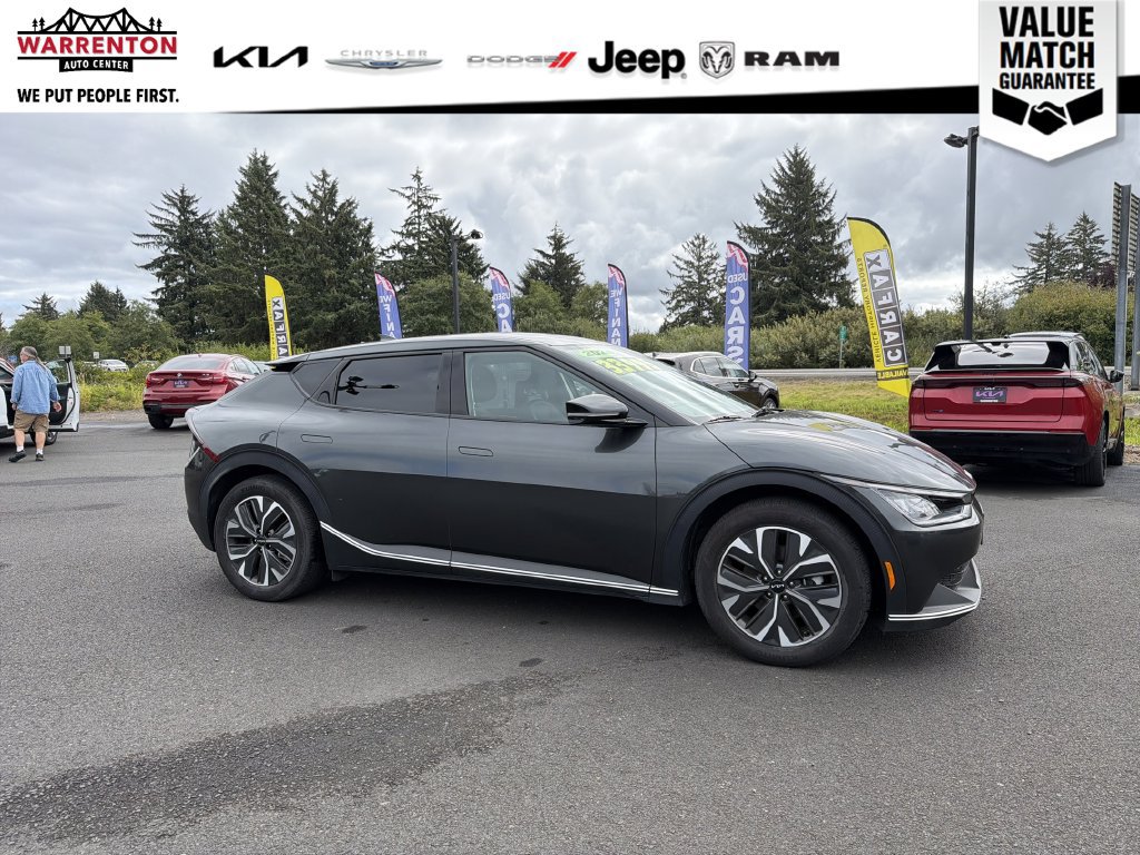 Used 2024 Kia EV6 Light AWD/4WD image 9