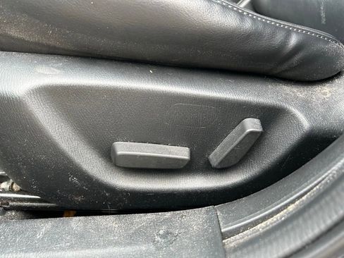 Used 2018 MAZDA MAZDA3 Touring image 16