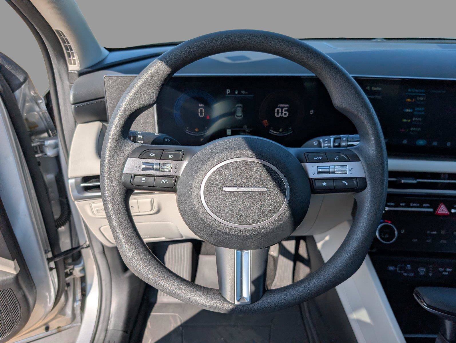 Used 2025 Hyundai Tucson SEL FWD image 34