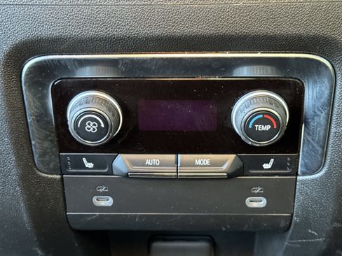 Used 2024 Chevrolet Tahoe Premier image 28