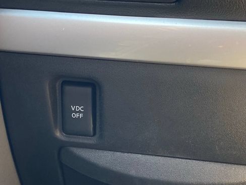 Used 2011 Nissan Sentra 2.0 SR FWD image 24