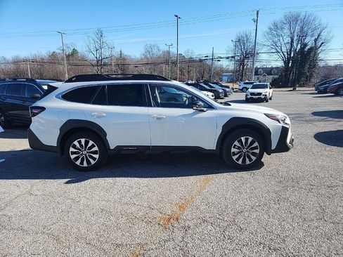 Certified 2025 Subaru Outback Limited image 2