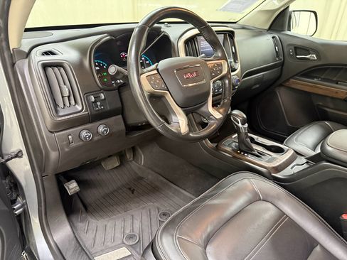 Used 2022 GMC Canyon Denali AWD/4WD image 29