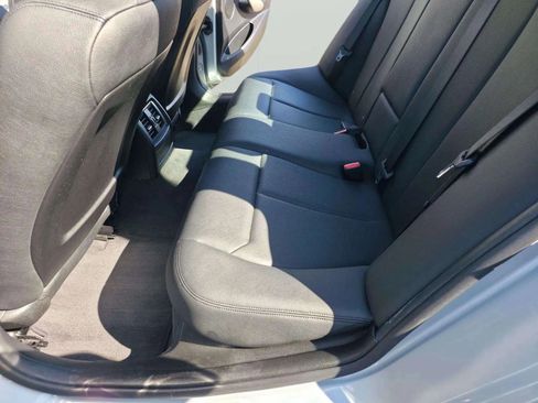 Used 2017 BMW 320i Sedan image 26