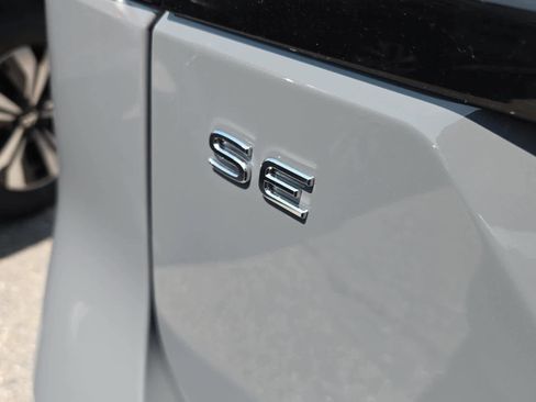 New 2026 Volkswagen Atlas Peak Edition AWD/4WD image 11